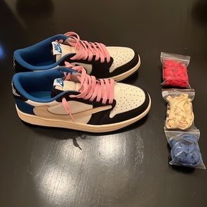 Used Travis Scott x Fragment x Jordan 1 low - Size 8.5